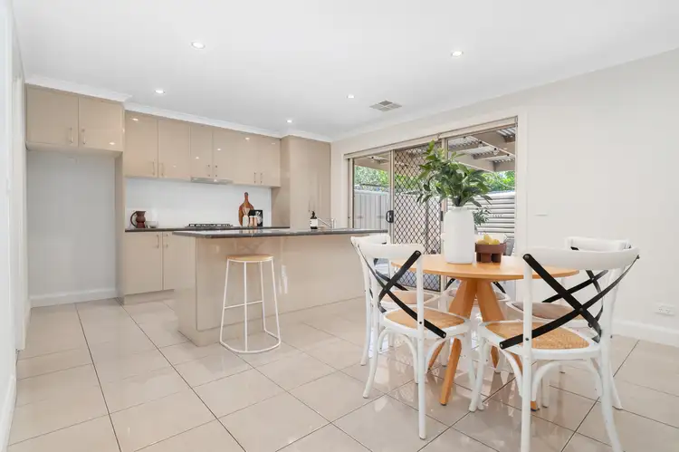 Second view of Homely townhouse listing, 6/6 Anne Street, Wodonga VIC 3690