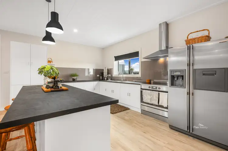 662 Waratah Road, Waratah TAS 7321