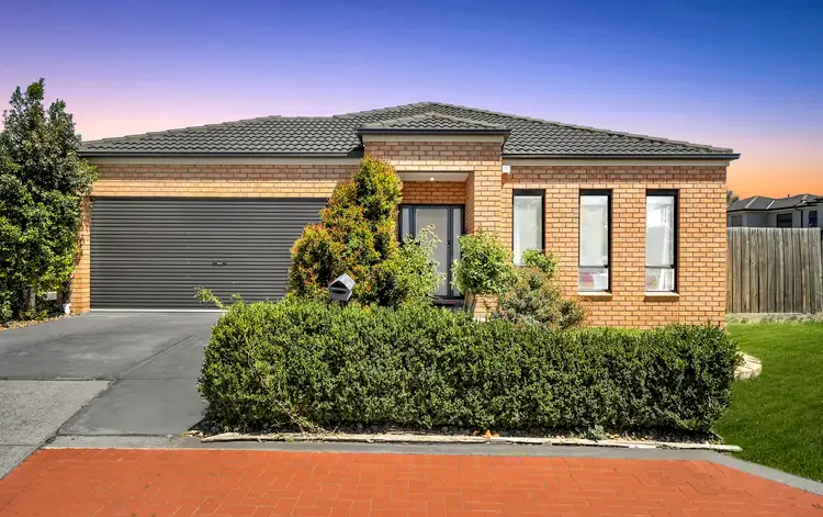 6 Claret Ash Court
