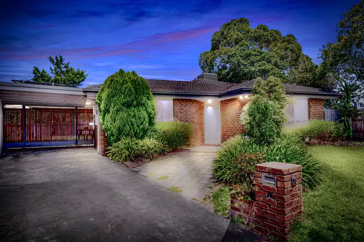 16 Rowen Court, Cranbourne North VIC 3977