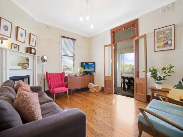 122 Kirribilli Avenue