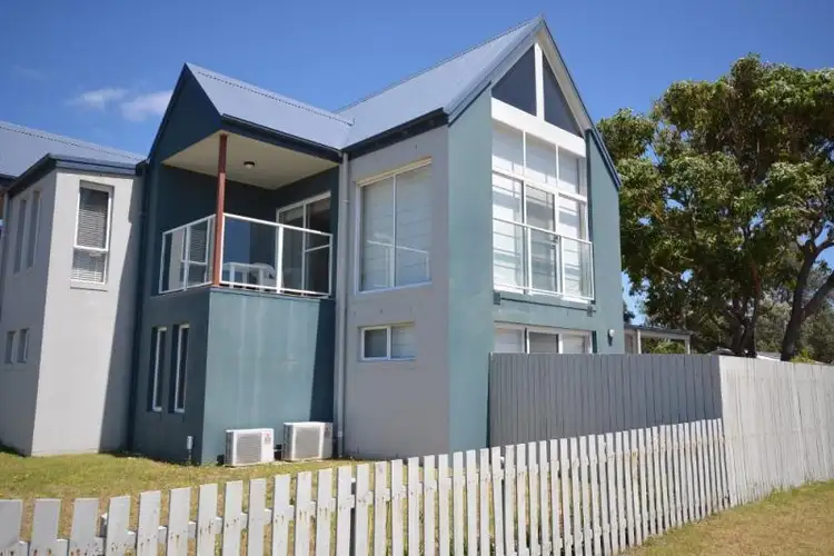 1/5 Coronation Drive, Broulee NSW 2537