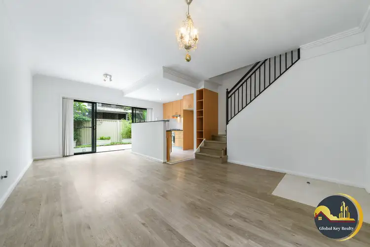 Fourth view of Homely townhouse listing, 5/136 Railway St, Granville NSW 2142