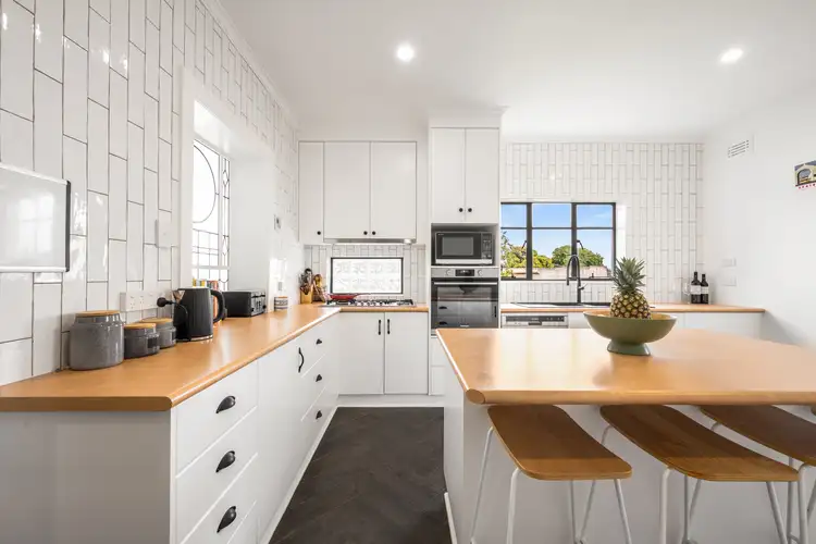 Sixth view of Homely house listing, 2 MacKenzie Street, Mount Gambier SA 5290