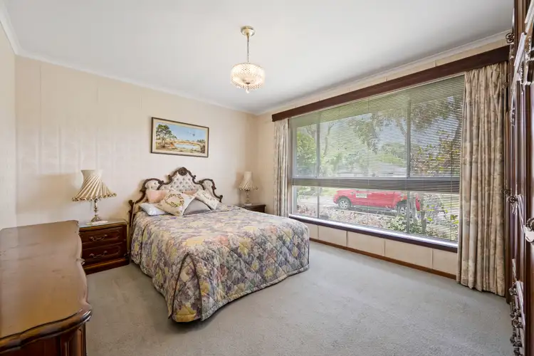 Sixth view of Homely house listing, 1 Hunter Court, Frankston VIC 3199