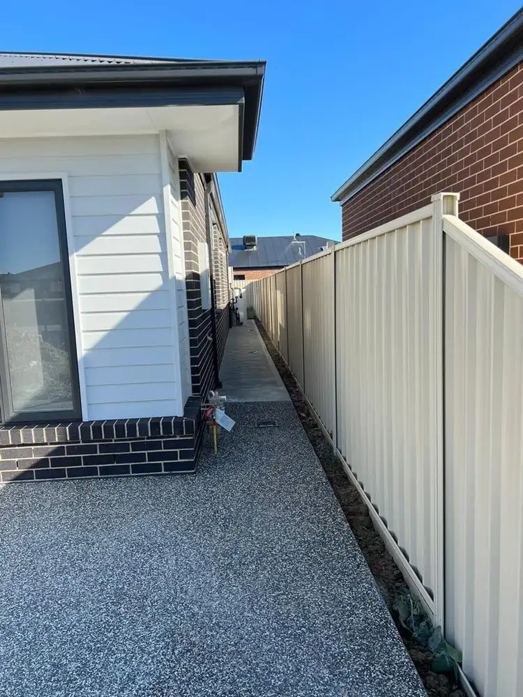 Third view of Homely house listing, 5 Weyba Avenue, Kialla VIC 3631
