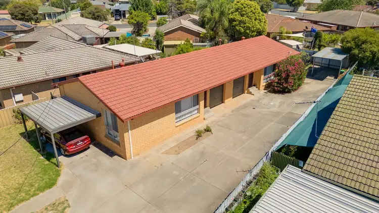 1 & 2/449 Griffith Road, Lavington NSW 2641