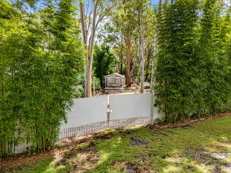 27 Alexander Street, Macleay Island QLD 4184