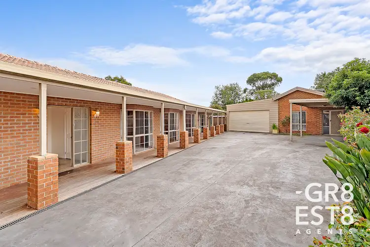 5 Debanne Court