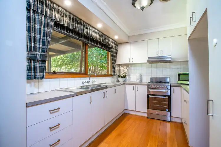 Sixth view of Homely house listing, 4 Aberdeen Drive, Wodonga VIC 3690