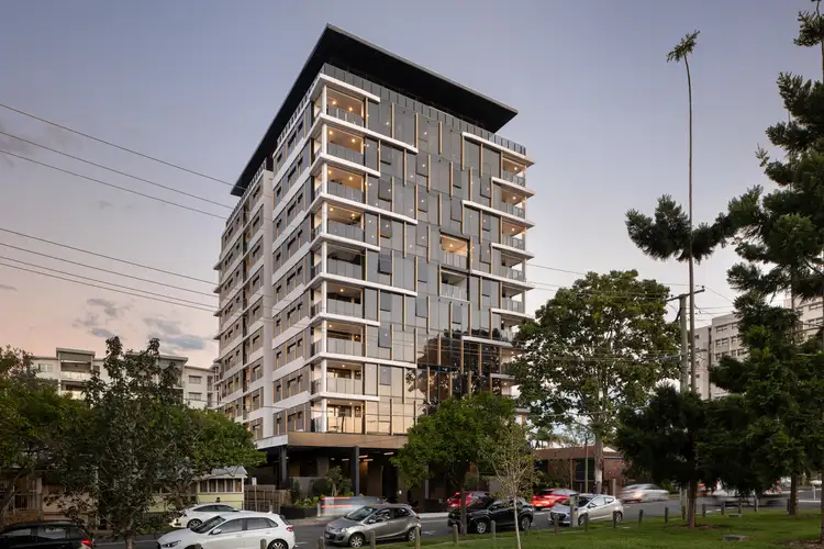 Three Bedroom/50 Carl Street, Woolloongabba QLD 4102
