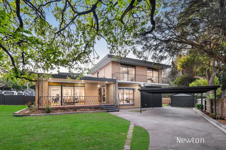 2 Box Hill Crescent, Mont Albert North VIC 3129