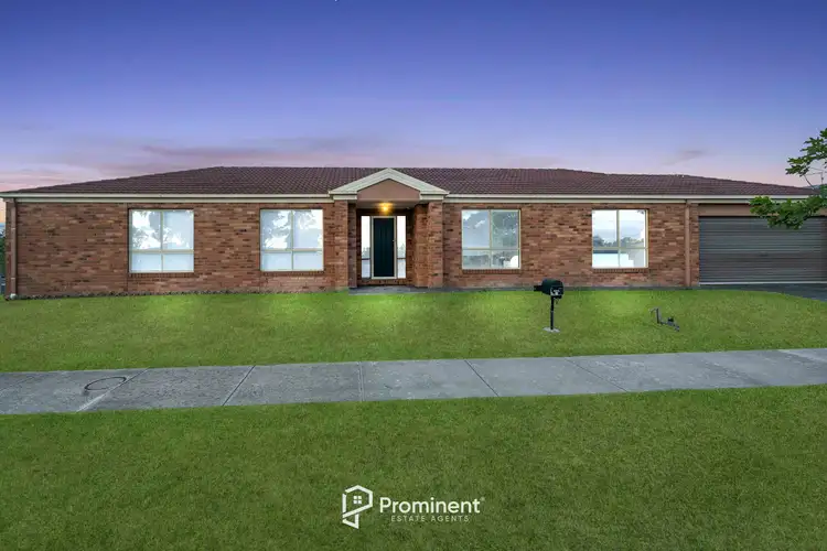 2 Redfern Way, Pakenham VIC 3810
