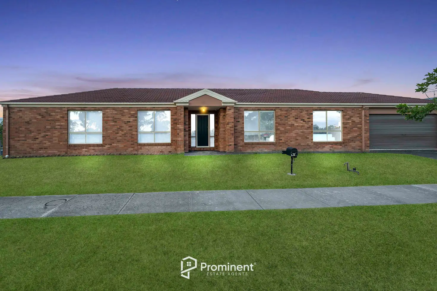 Main view of Homely house listing, 2 Redfern Way, Pakenham VIC 3810