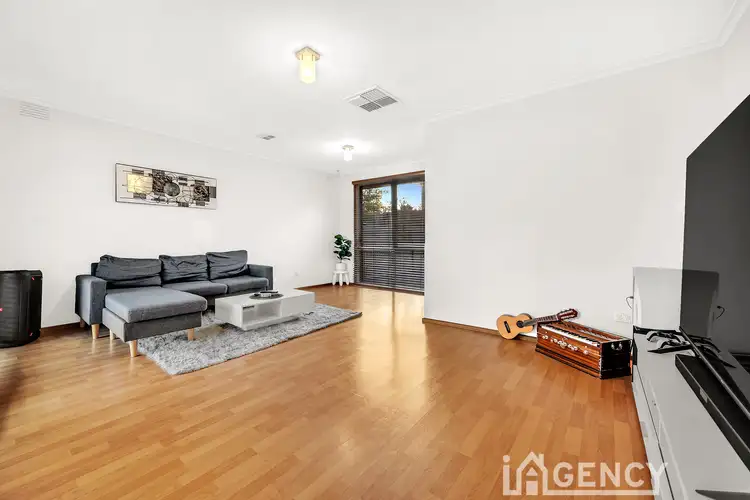 Fifth view of Homely unit listing, 1/58 Girvan Circuit, Endeavour Hills VIC 3802