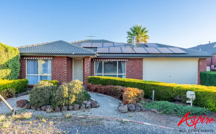 8 Staton Crescent