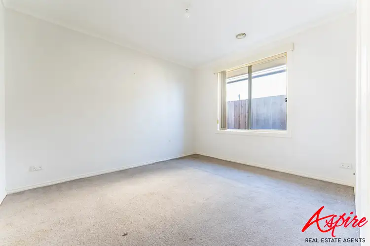 Fifth view of Homely house listing, 8 Staton Crescent, Melton West VIC 3337