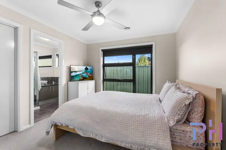 Fourth view of Homely house listing, 33 Caulfield Drive, Ascot VIC 3551