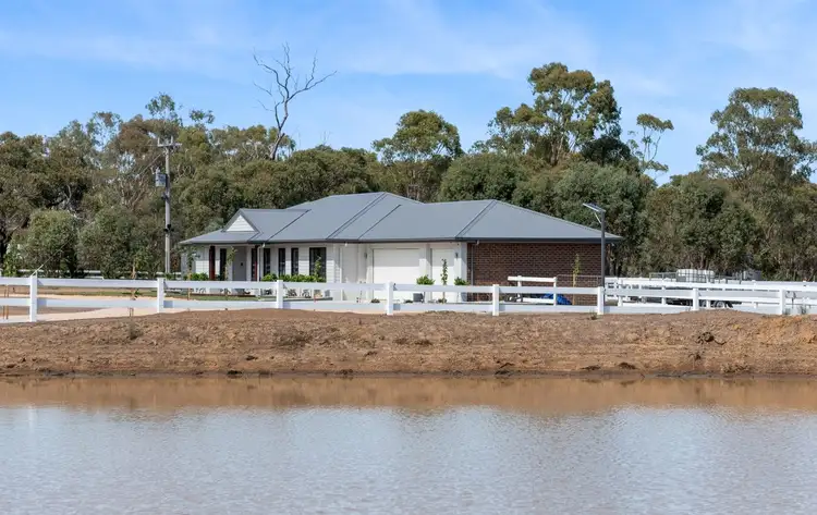 9 Hamilton Court, Heathcote VIC 3523