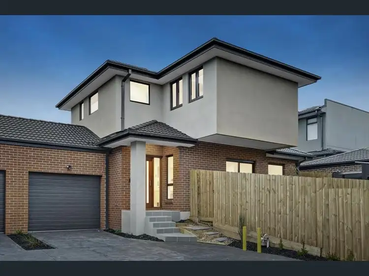 Main view of Homely townhouse listing, 3/2B Farleigh Avenue, Burwood VIC 3125