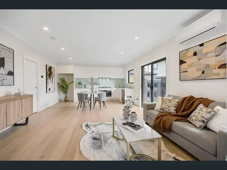 Third view of Homely townhouse listing, 3/2B Farleigh Avenue, Burwood VIC 3125