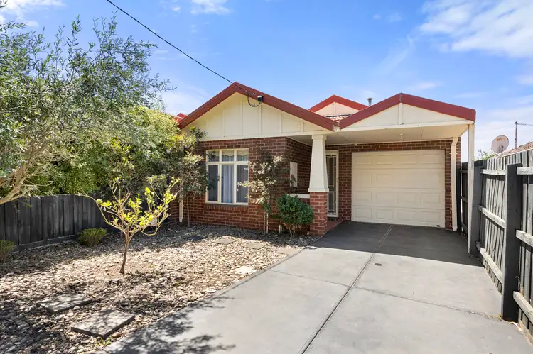 Main view of Homely unit listing, 32 Park Drive, Keilor East VIC 3033