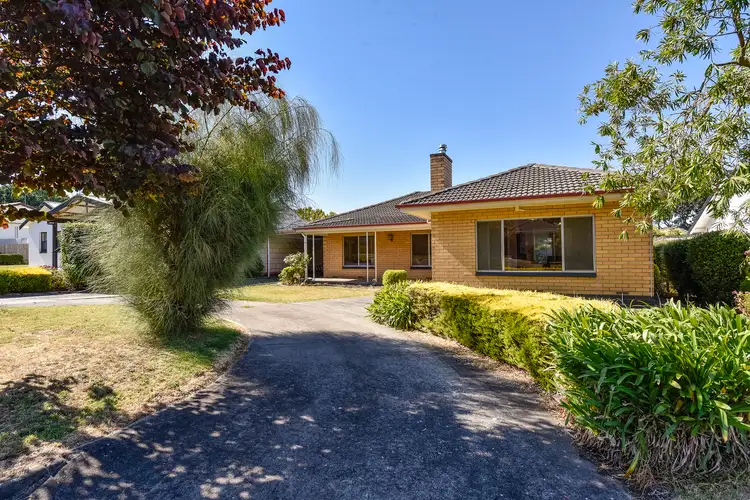 13 Hillcrest Avenue, Mount Gambier SA 5290
