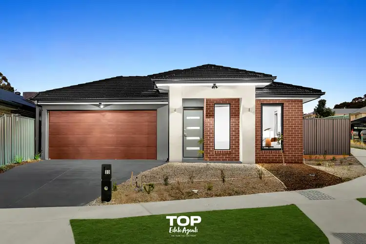 33 Silverstar Street, Pakenham VIC 3810
