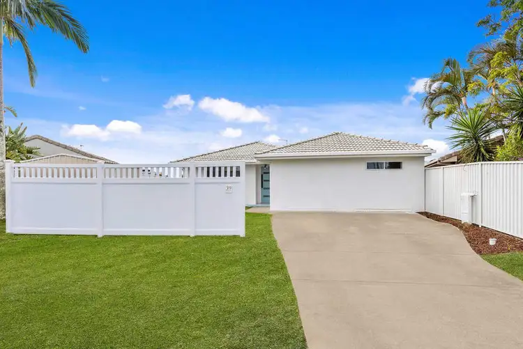 39 Southlake Drive, Varsity Lakes QLD 4227