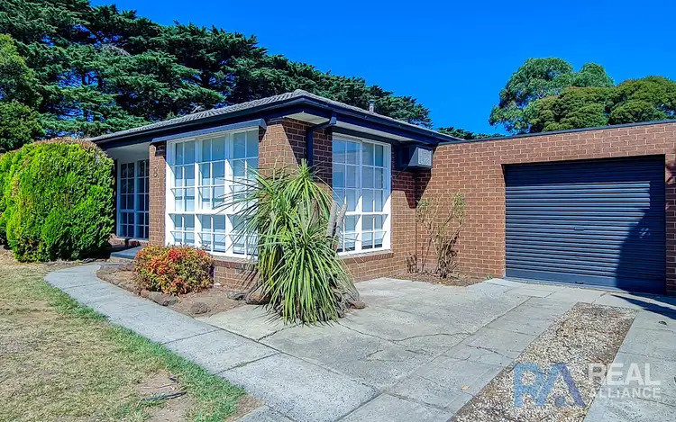 Second view of Homely house listing, 8 Bemersyde Drive, Berwick VIC 3806