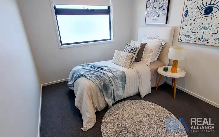 Fifth view of Homely townhouse listing, 33 Battalion Road, Berwick VIC 3806