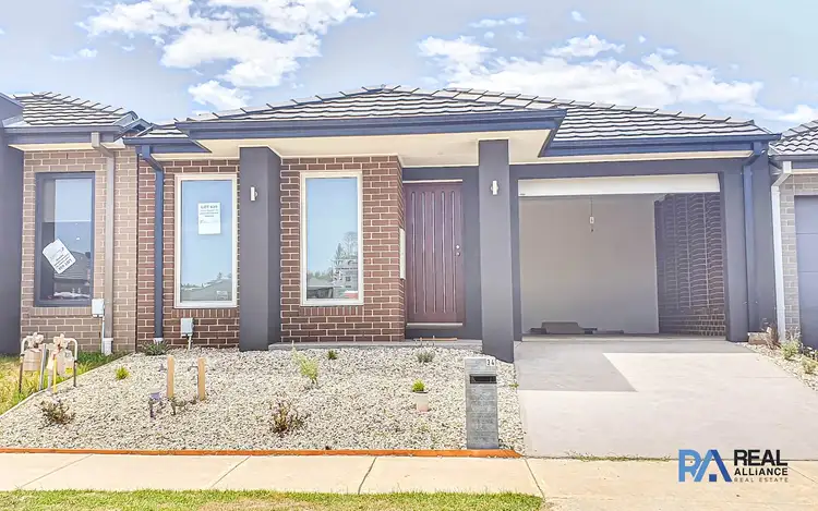 34 Caravan Parade, Berwick VIC 3806
