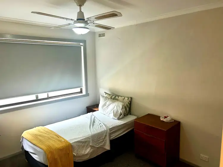 Sixth view of Homely unit listing, 5/7 SKIPTON COURT, Wodonga VIC 3690