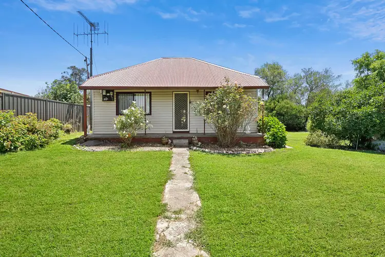87 Brooklands Street, Crookwell NSW 2583