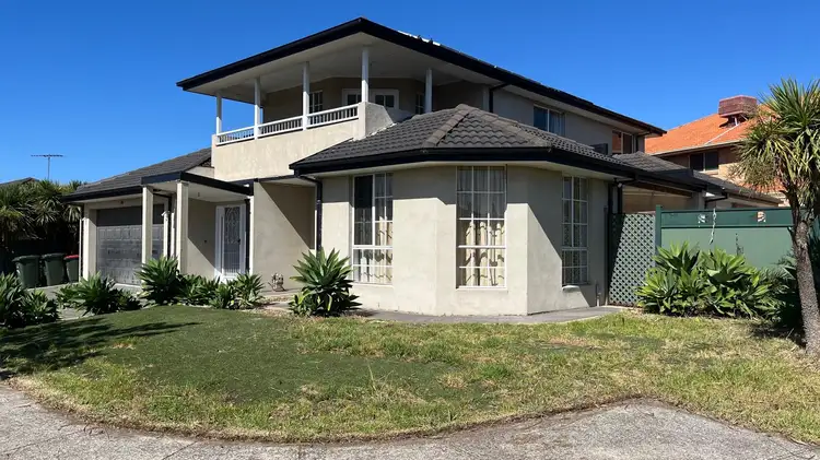 1 HAWTHORN LANE