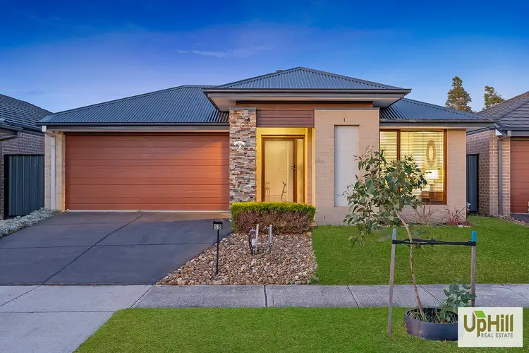 58 Wilkiea Crescent, Cranbourne North VIC 3977