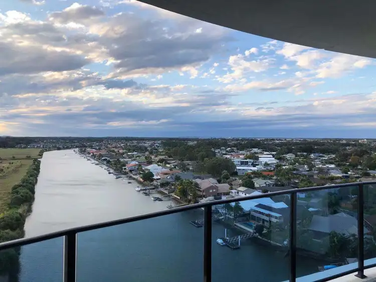 51001/5 Harbourside Court, Biggera Waters QLD 4216