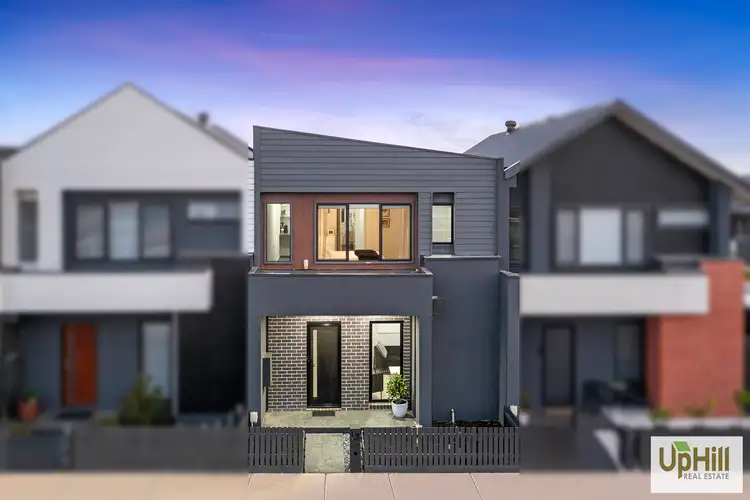 3 Mortdale Lane, Clyde North VIC 3978