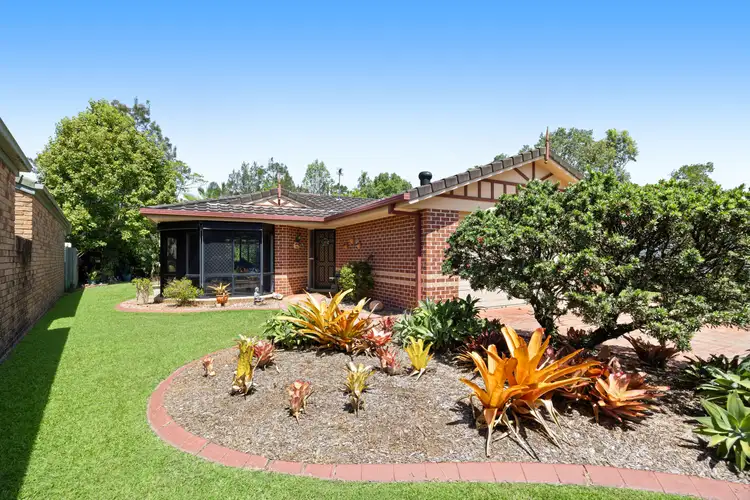 34 Lakeshore Place, Little Mountain QLD 4551
