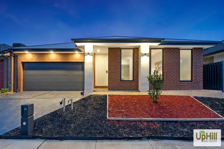 13 Salim Way, Clyde North VIC 3978