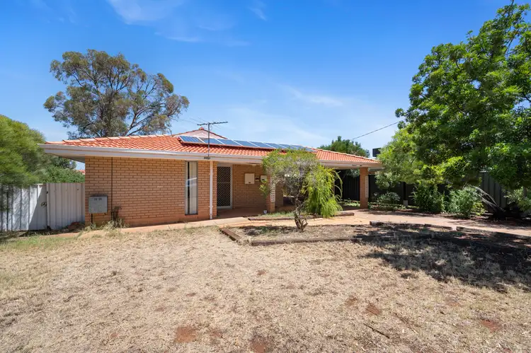 35 Shaw Street, West Lamington WA 6430