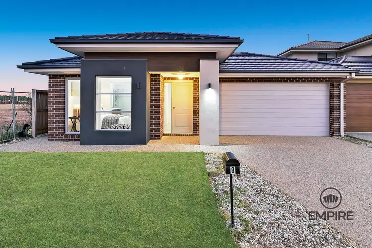 8 Craigend Street, Clyde North VIC 3978