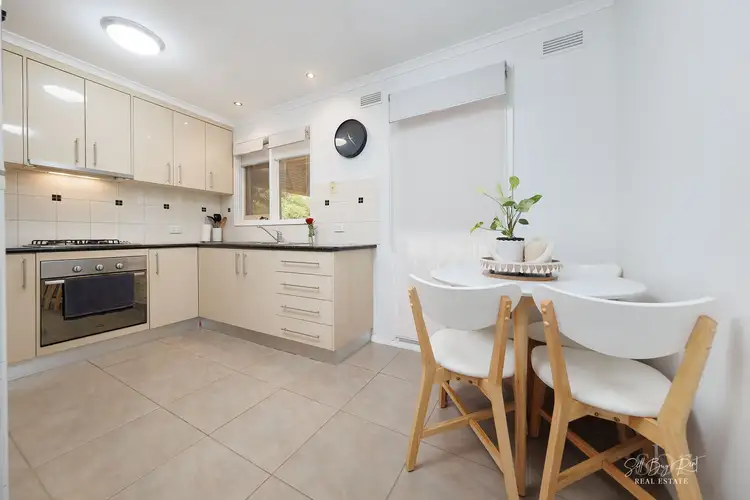 Fifth view of Homely house listing, 2/108 HUONS HILL ROAD, Wodonga VIC 3690