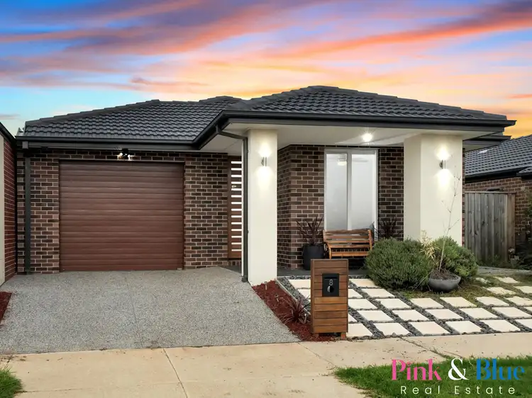 8 Akram Way, Rockbank VIC 3335