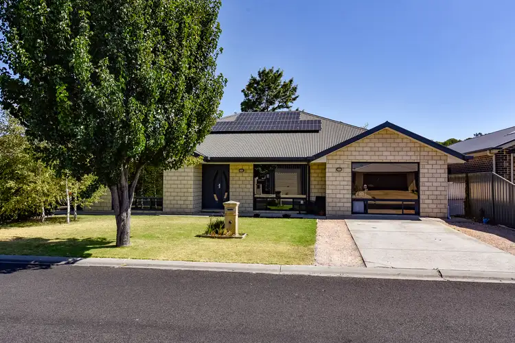 8 Harrington Street, Millicent SA 5280