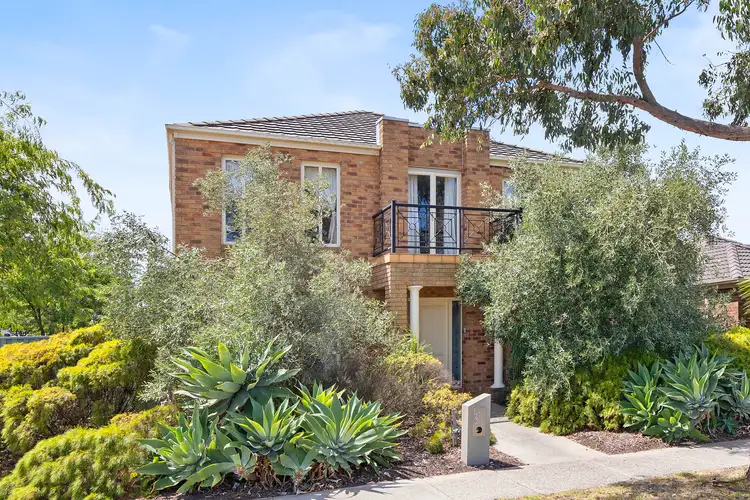 122 Malcolm Creek Parade, Craigieburn VIC 3064