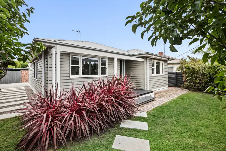 43 Oxford Street, Whittington VIC 3219