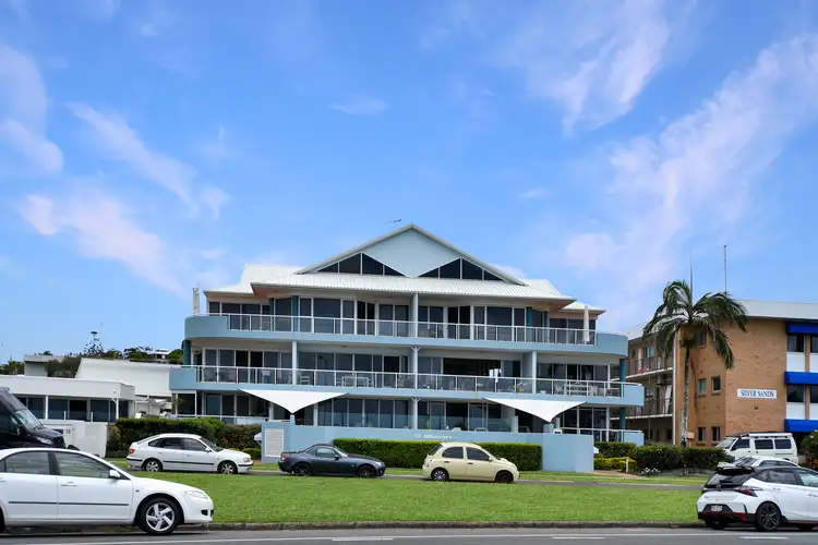 Fourth view of Homely apartment listing, 2/15-17 Boolarong Crescent, Alexandra Headland QLD 4572