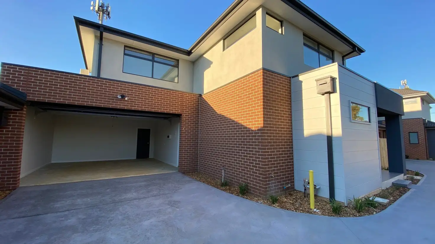 Main view of Homely townhouse listing, 2/8 Dobson Street, Ferntree Gully VIC 3156