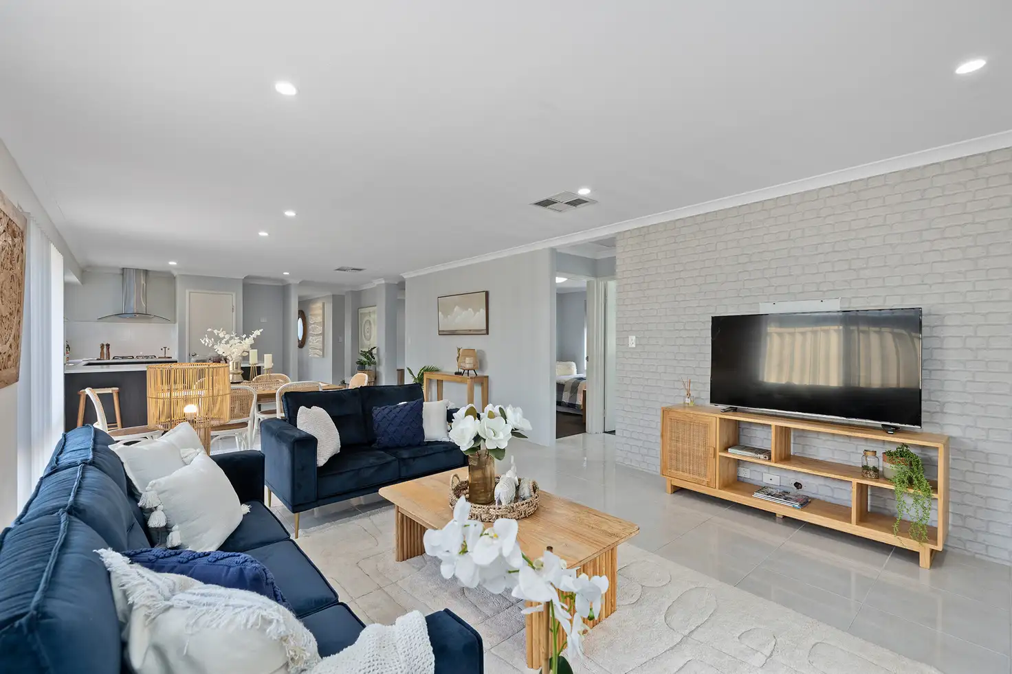 Main view of Homely house listing, 5 Lapwing Approach, Harrisdale WA 6112